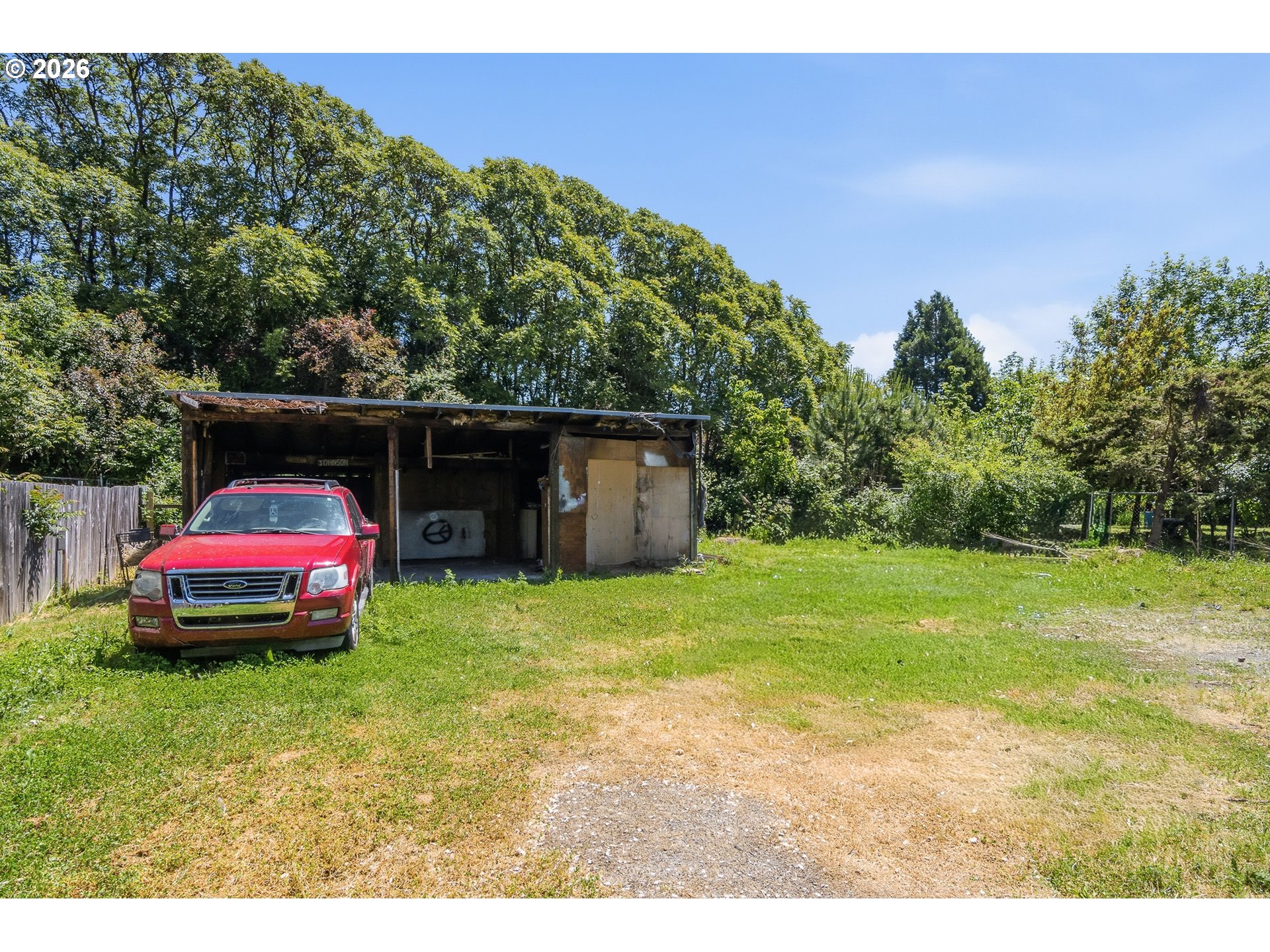 1737 Se Mill St Property Photo 5