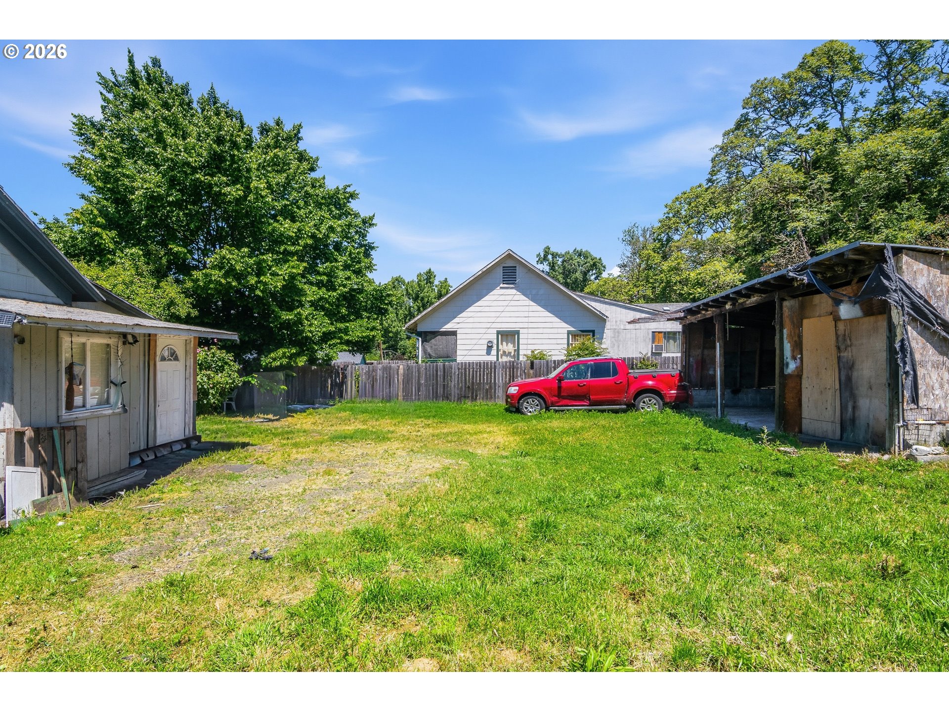 1737 Se Mill St Property Photo 8