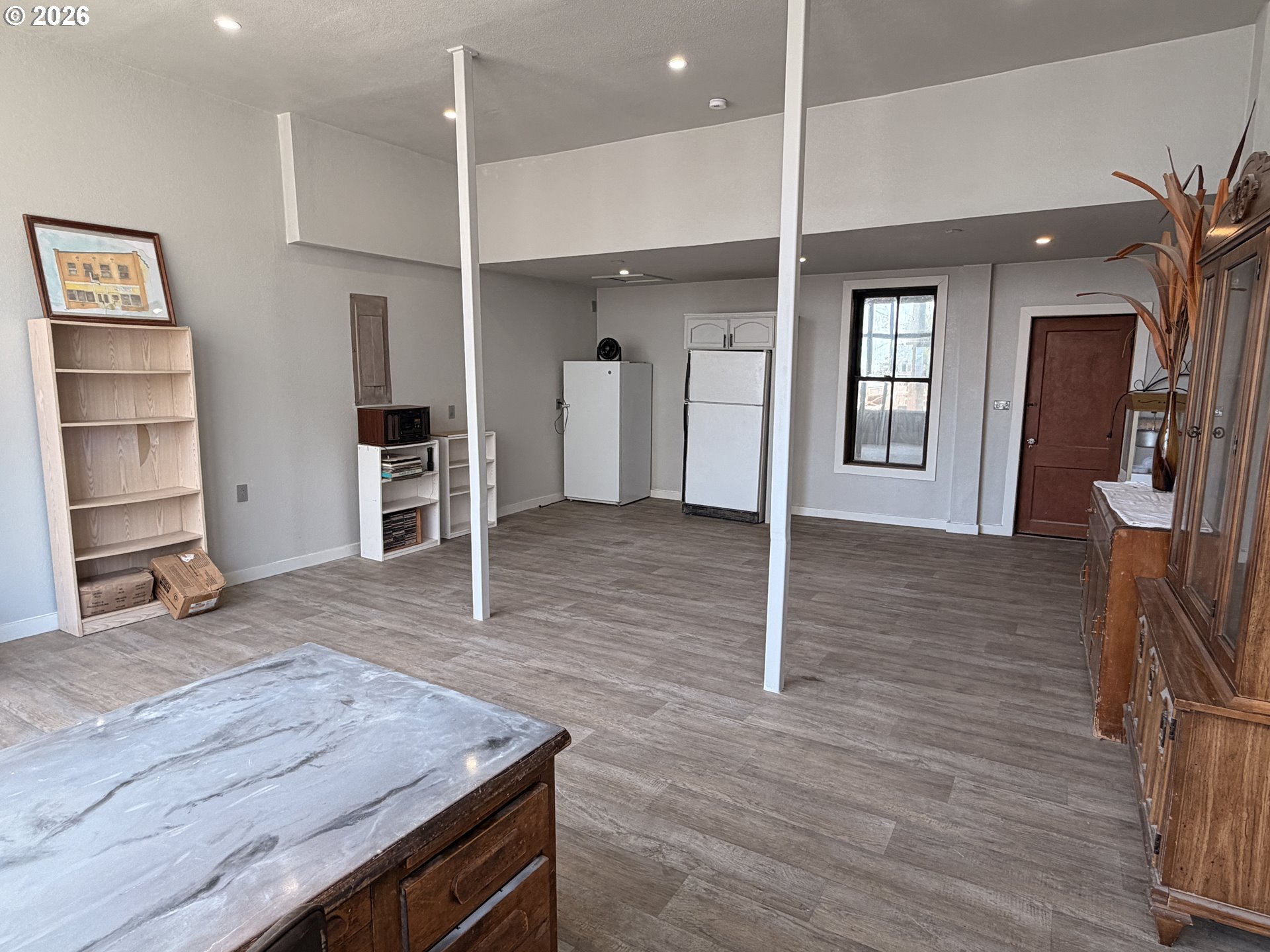 1005 1st St Property Photo 14