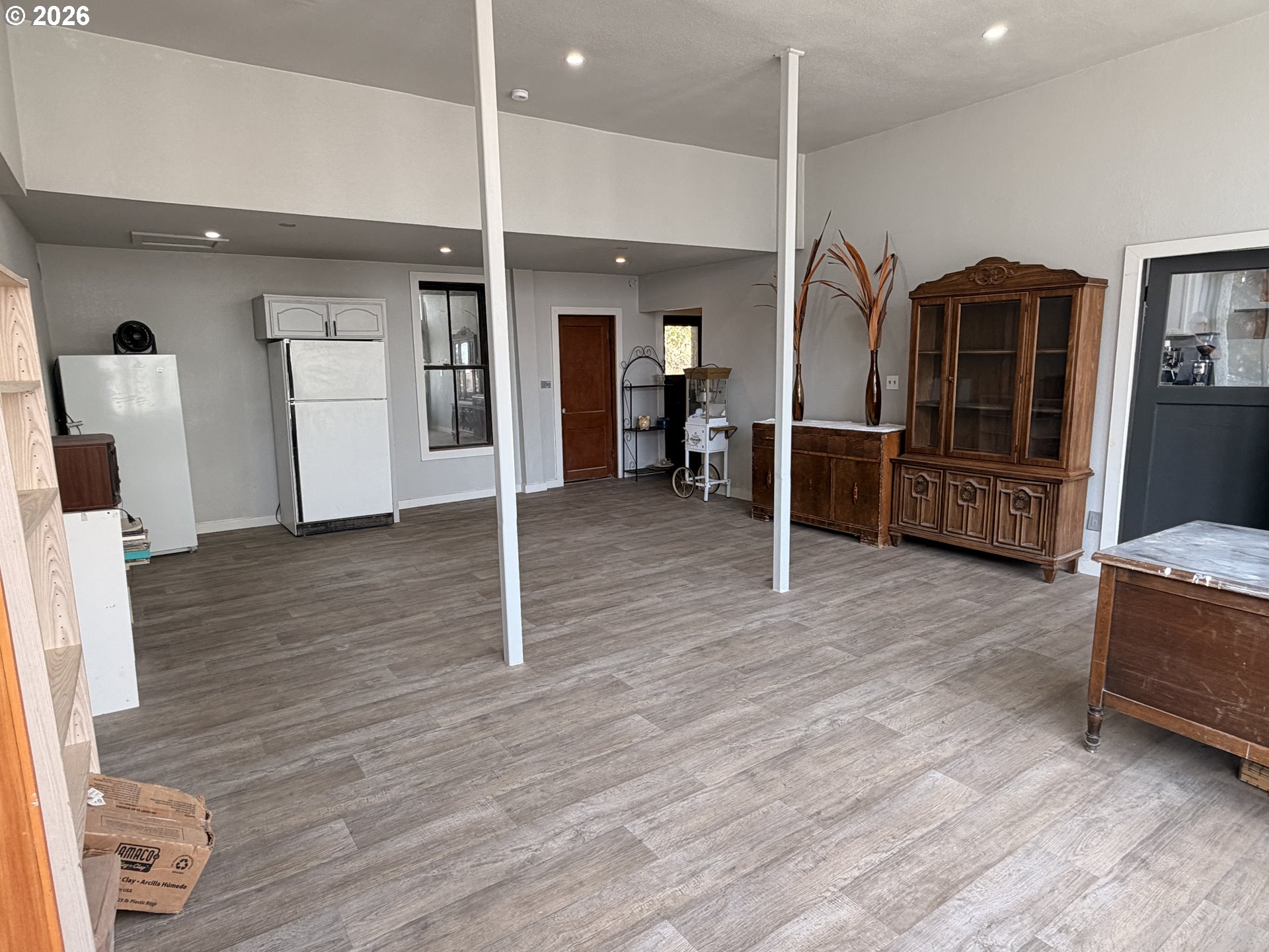 1005 1st St Property Photo 15