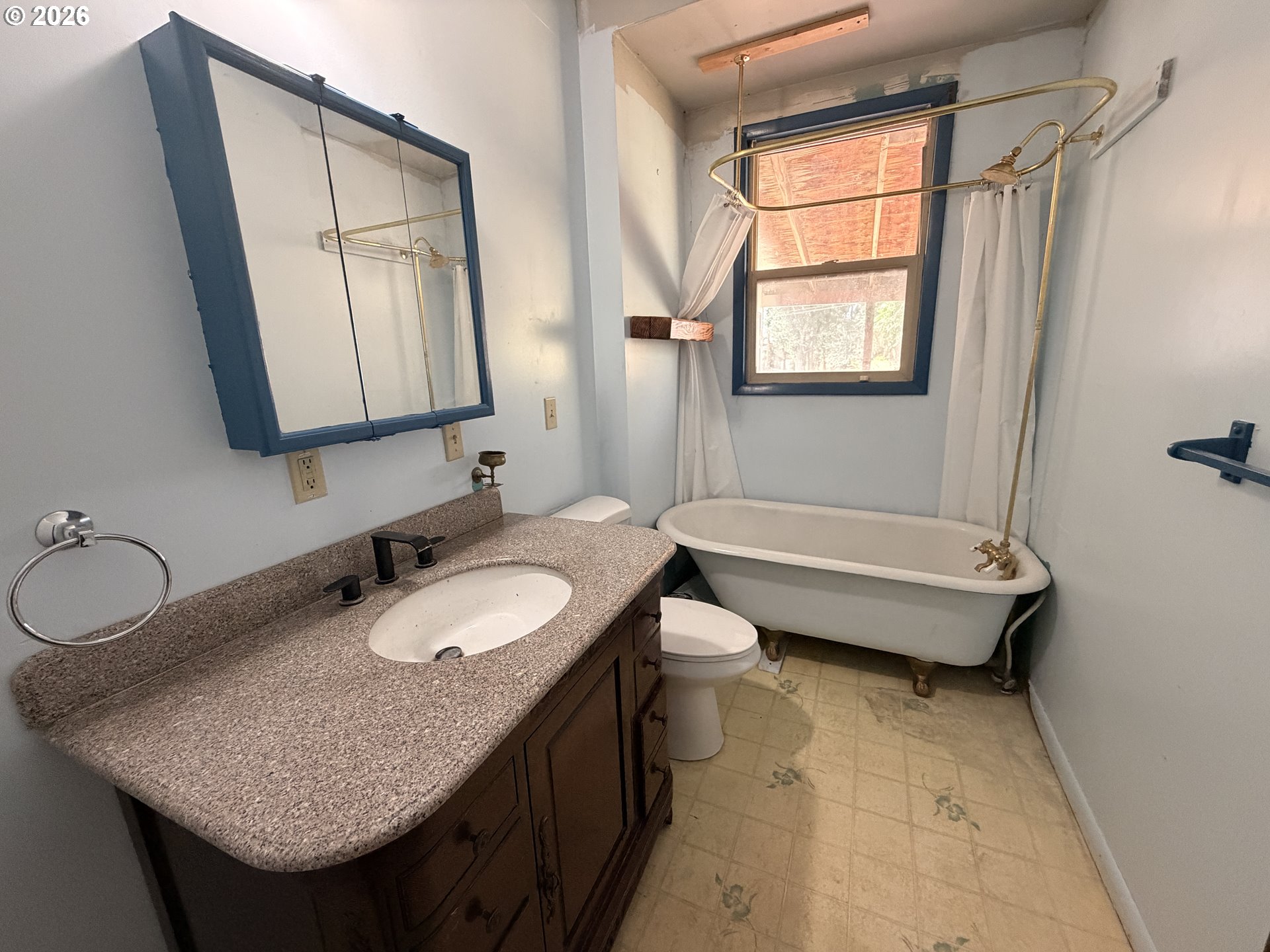 1005 1st St Property Photo 30