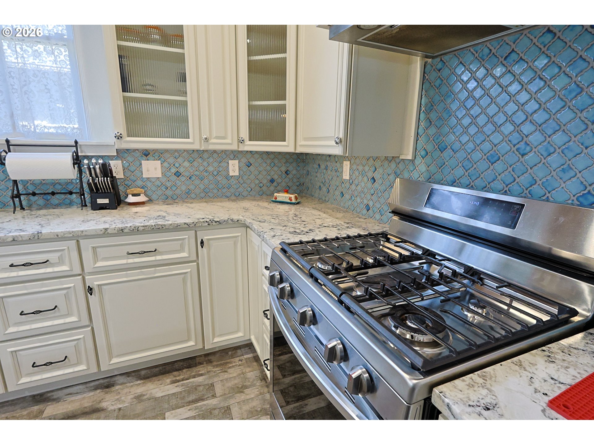 1493 Sherman Ave Property Photo 15