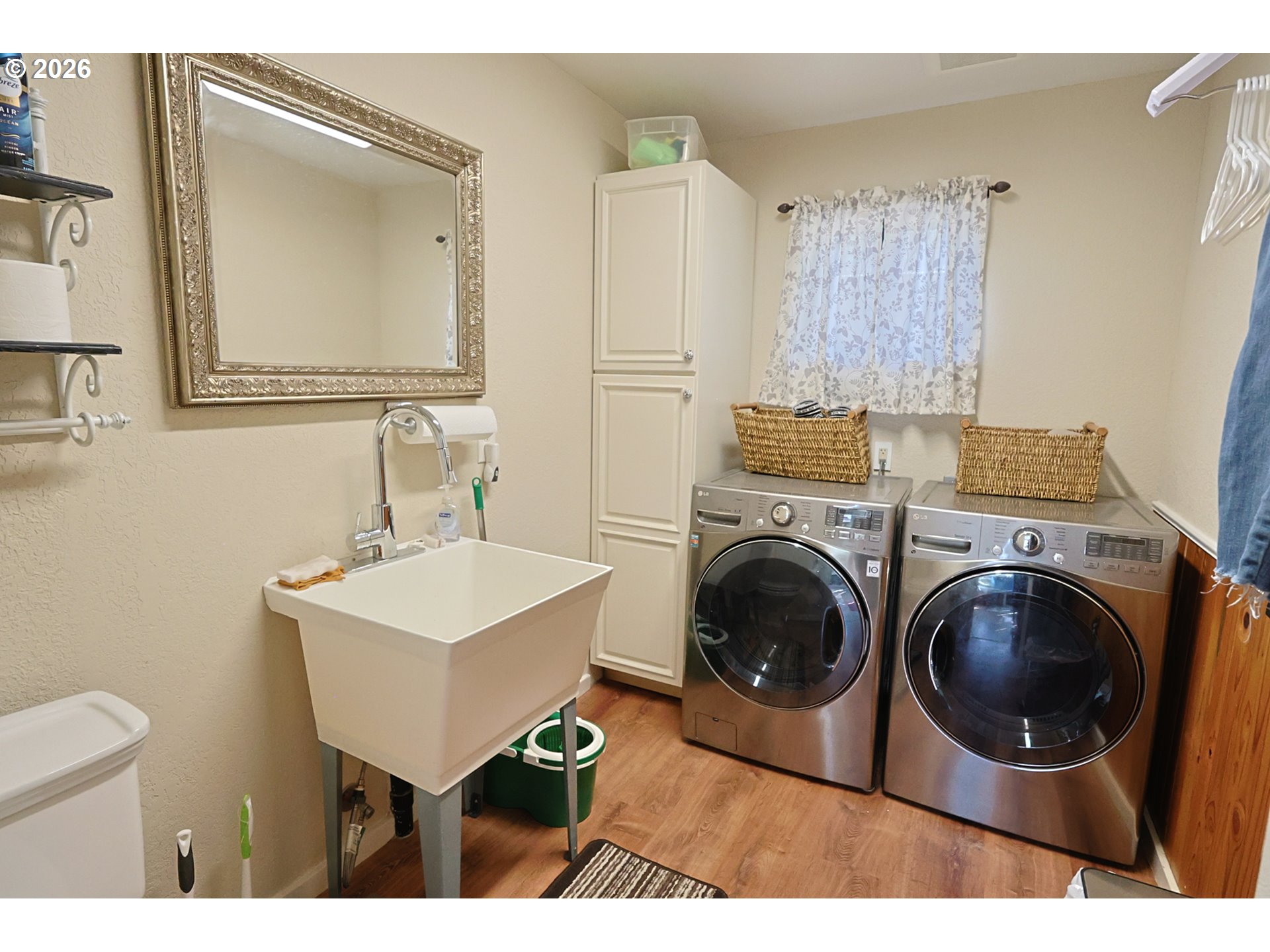 1493 Sherman Ave Property Photo 20