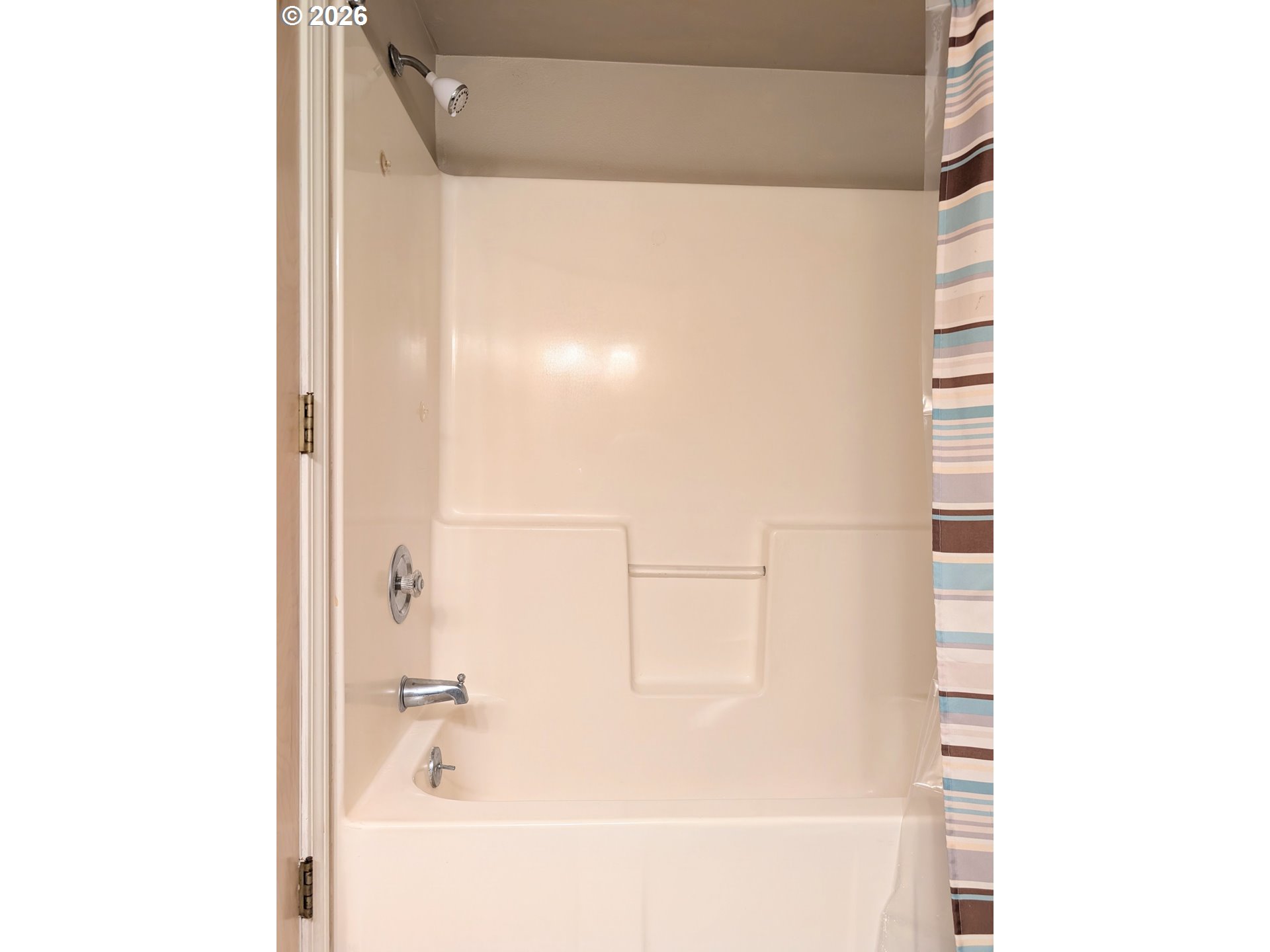 1070 Bay St 22 Property Photo 23