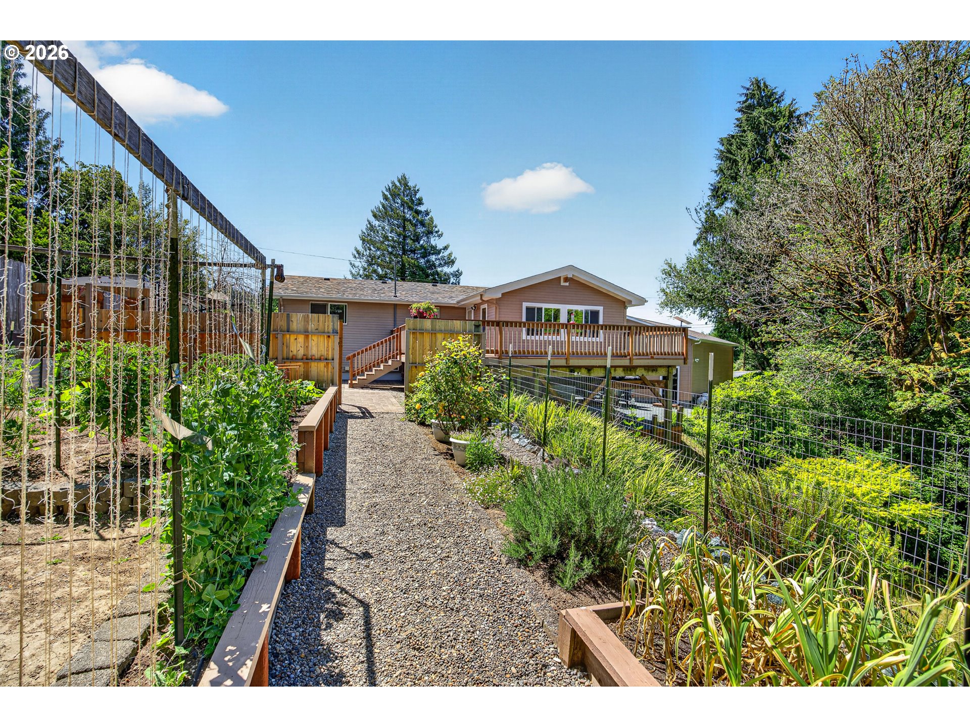 1700 Shelley Rd Property Photo 4