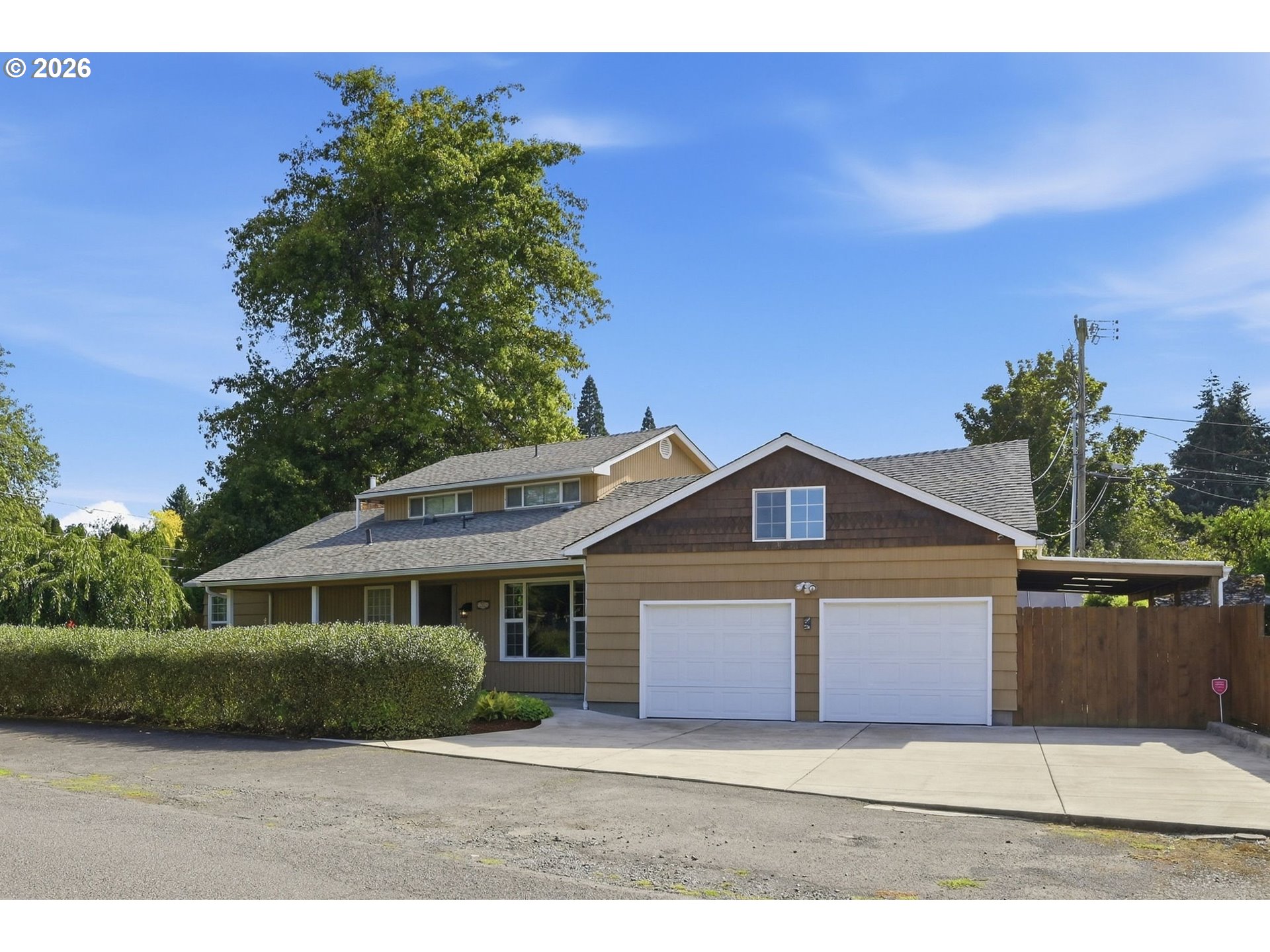 1590 Corum Ave Property Photo 2
