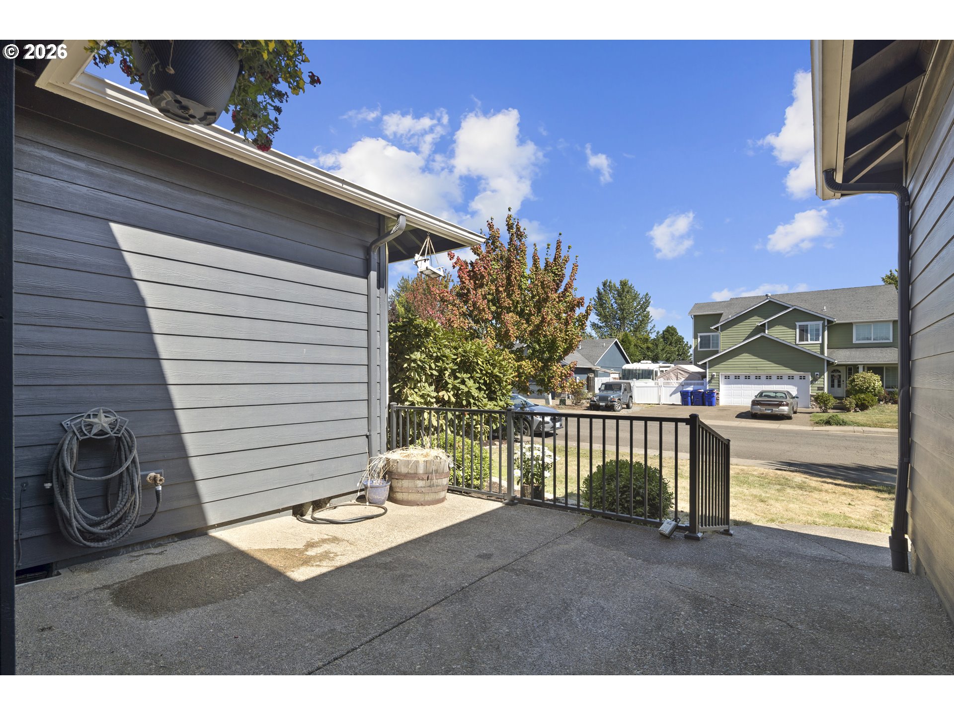 874 Meadow Dr Property Photo 6