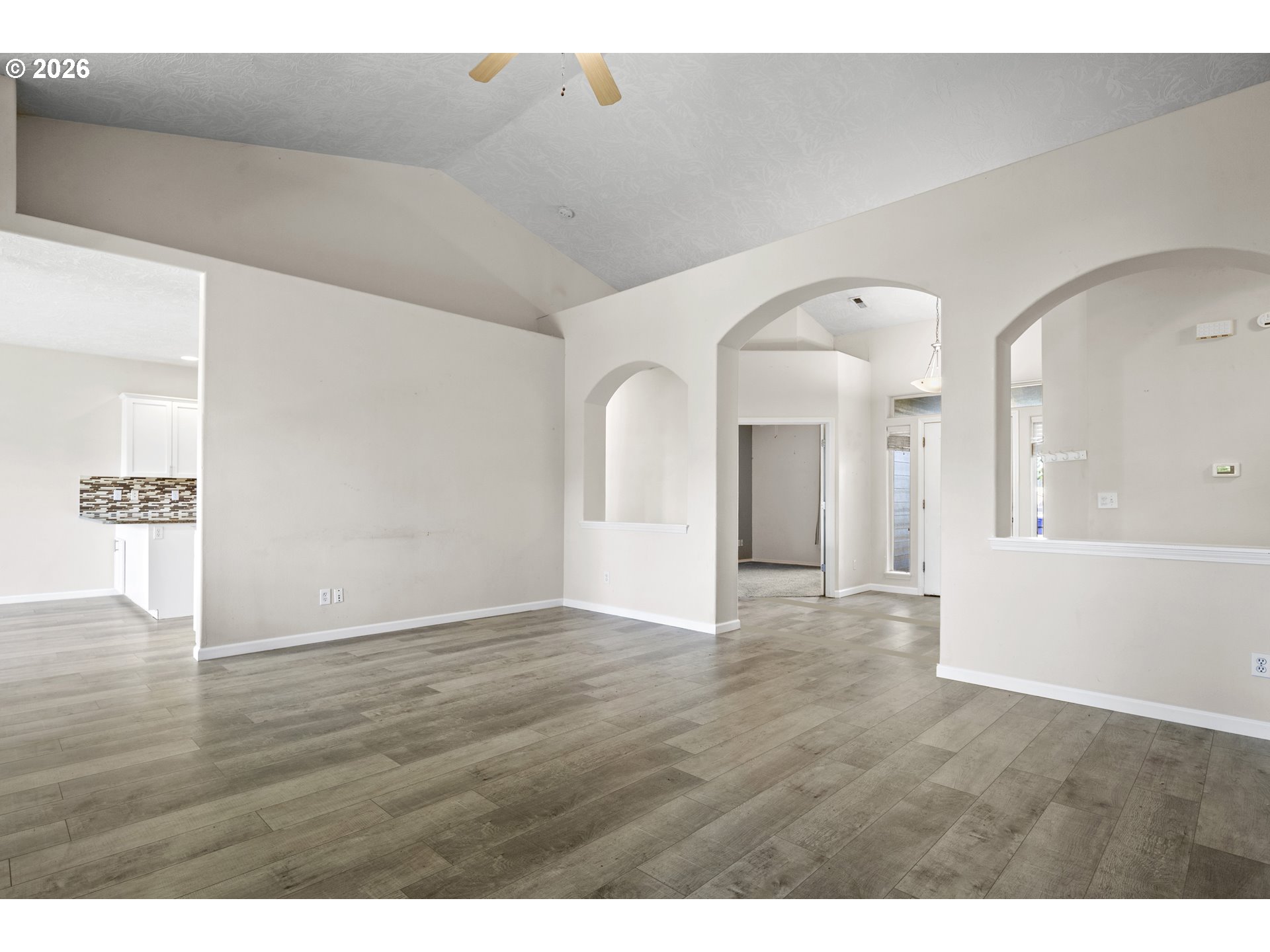 874 Meadow Dr Property Photo 14
