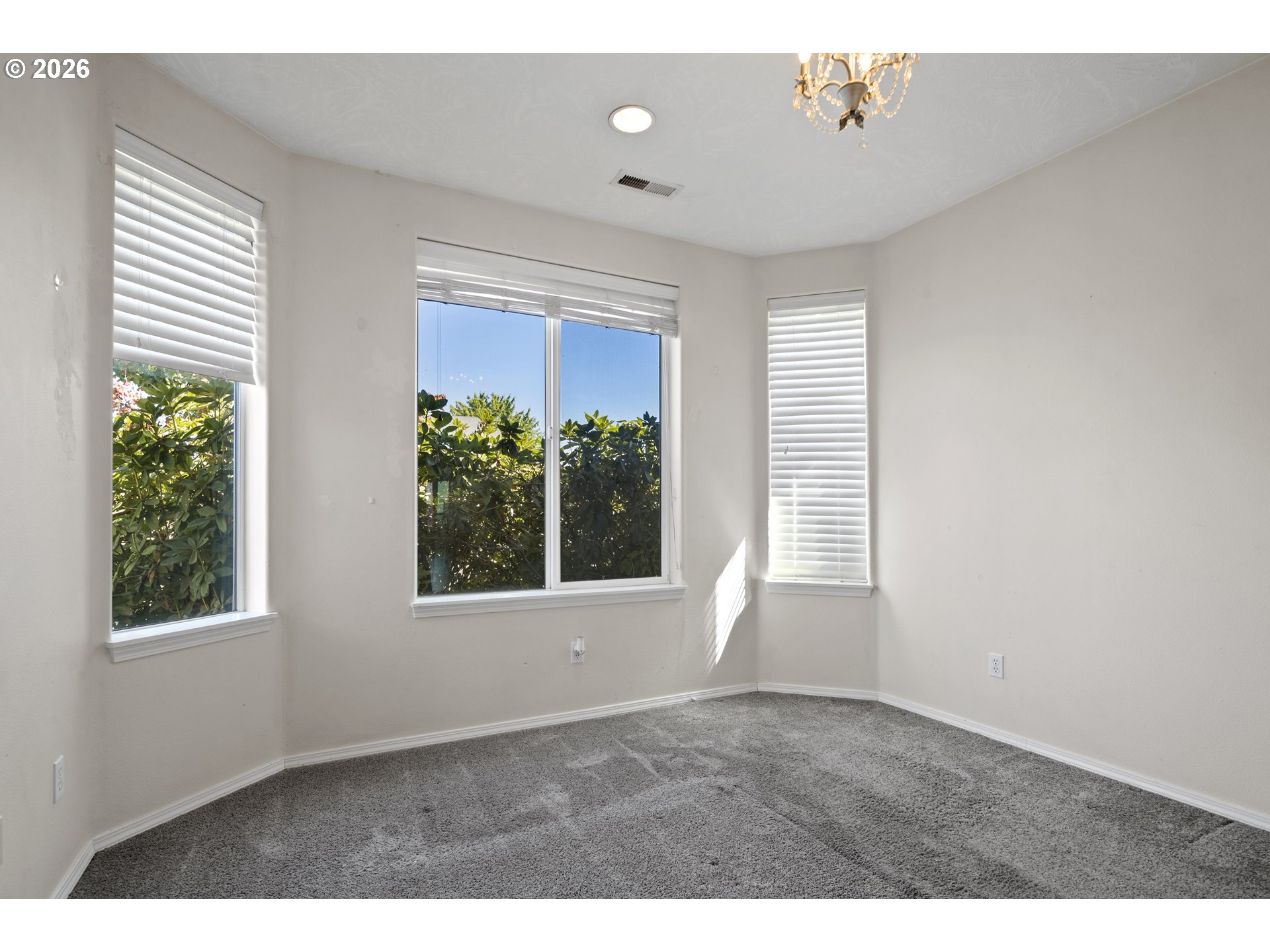 874 Meadow Dr Property Photo 28