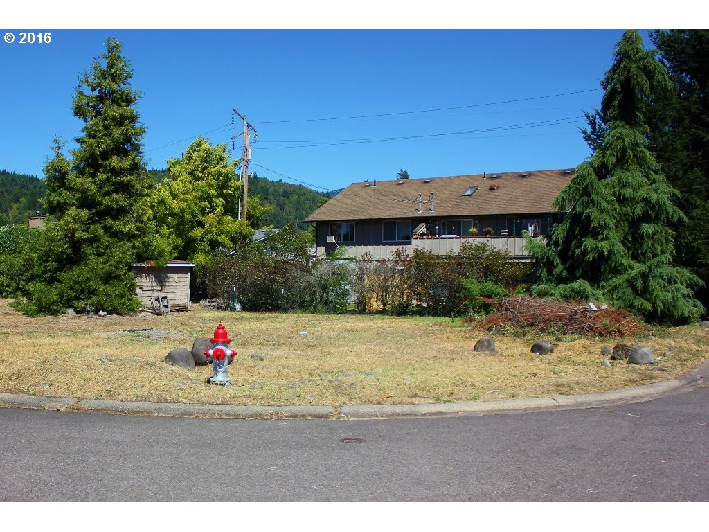 Christel Ln Property Photo 1