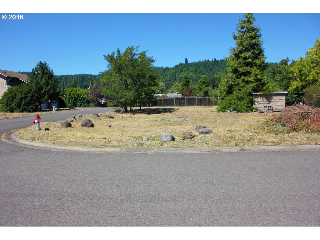 Christel Ln Property Photo 2