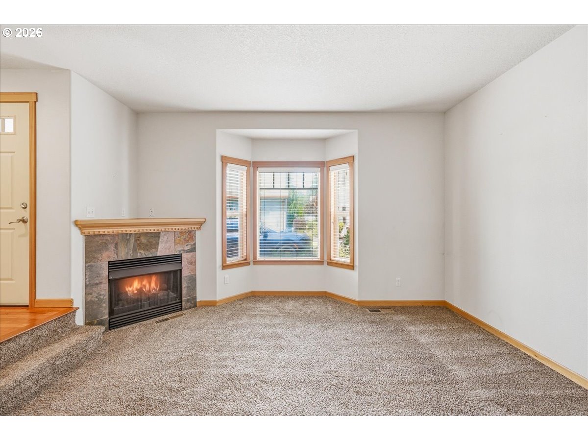 2025 Elm St 4a Property Photo 6