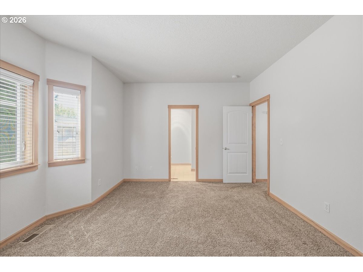 2025 Elm St 4a Property Photo 26