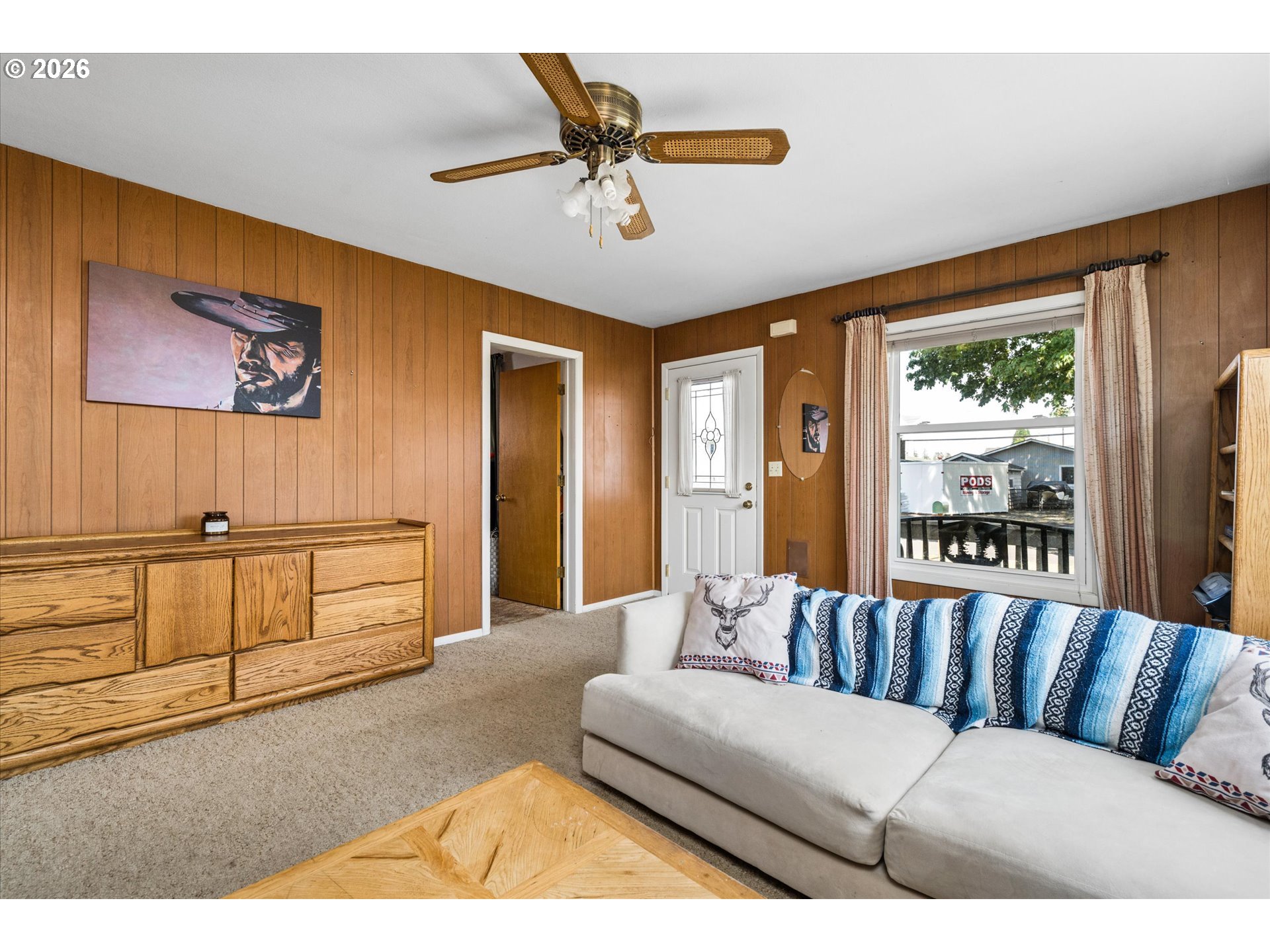 1147 Juniper St Property Photo 6