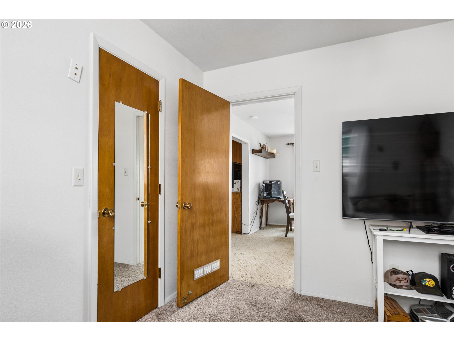 1147 Juniper St Property Photo 16