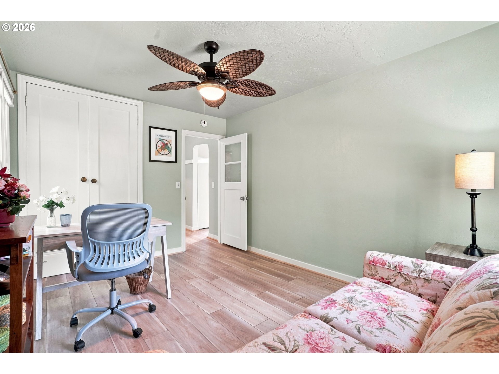 1572 W Broadway Property Photo 12