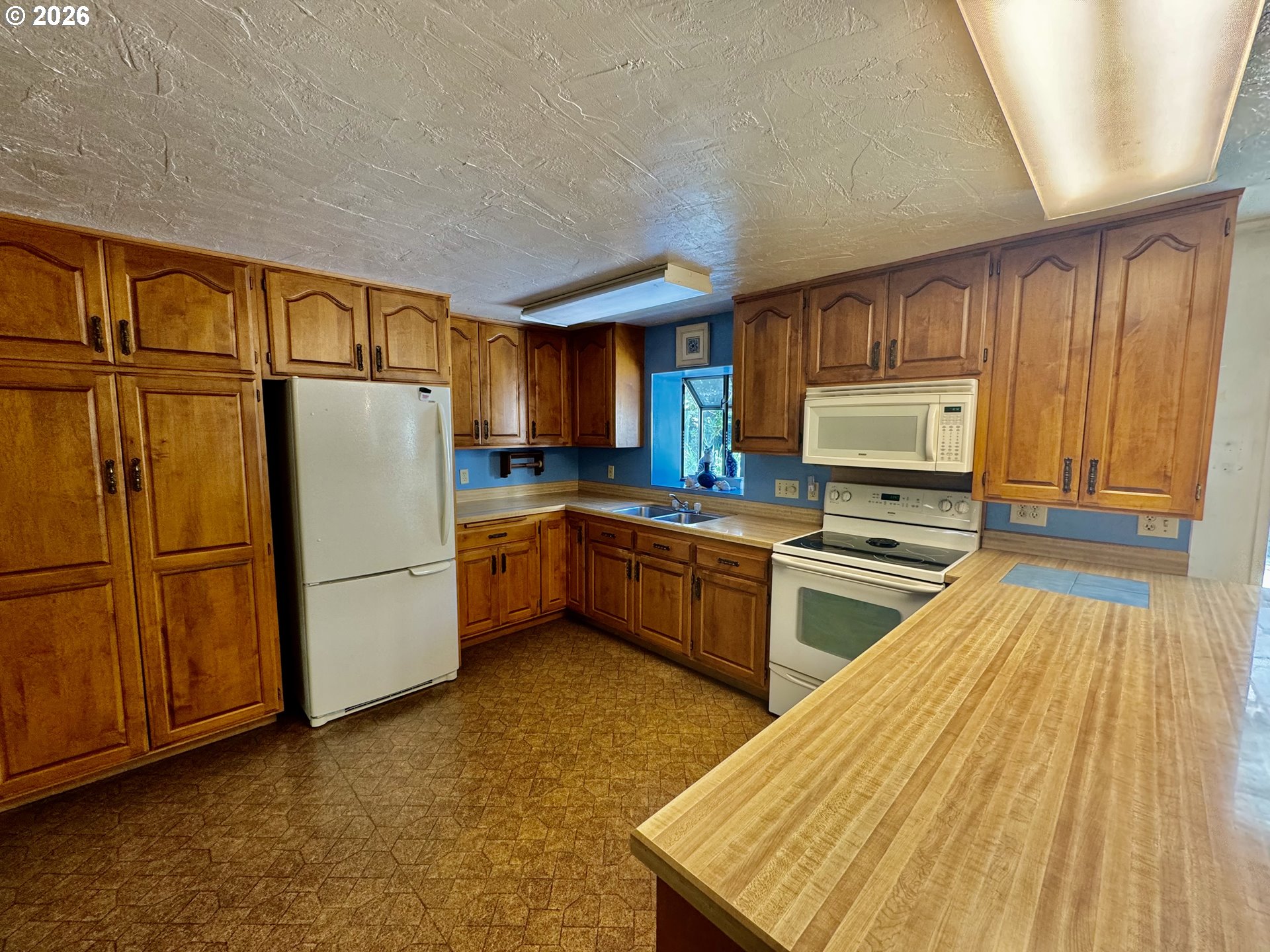 4990 Mitchell Loop Rd Property Photo 8