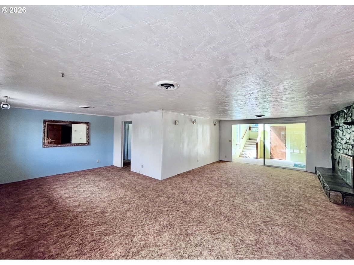 4990 Mitchell Loop Rd Property Photo 14