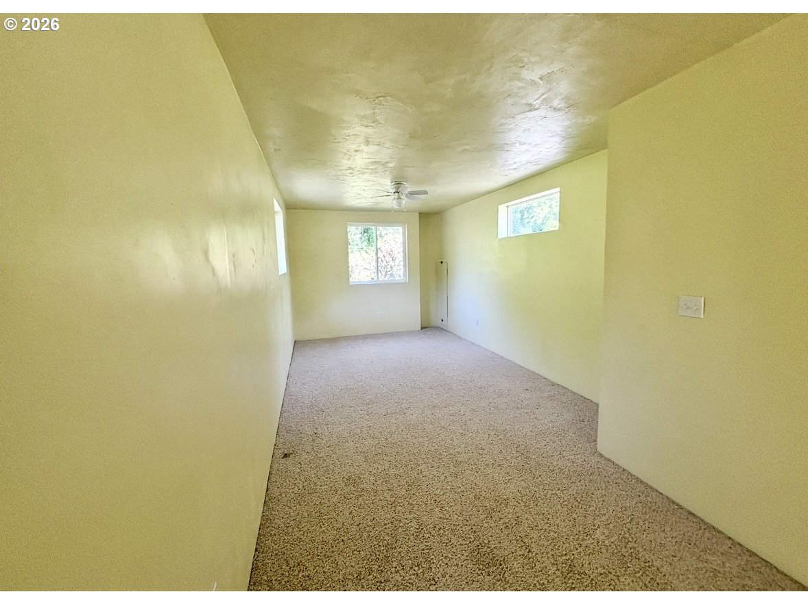 4990 Mitchell Loop Rd Property Photo 29