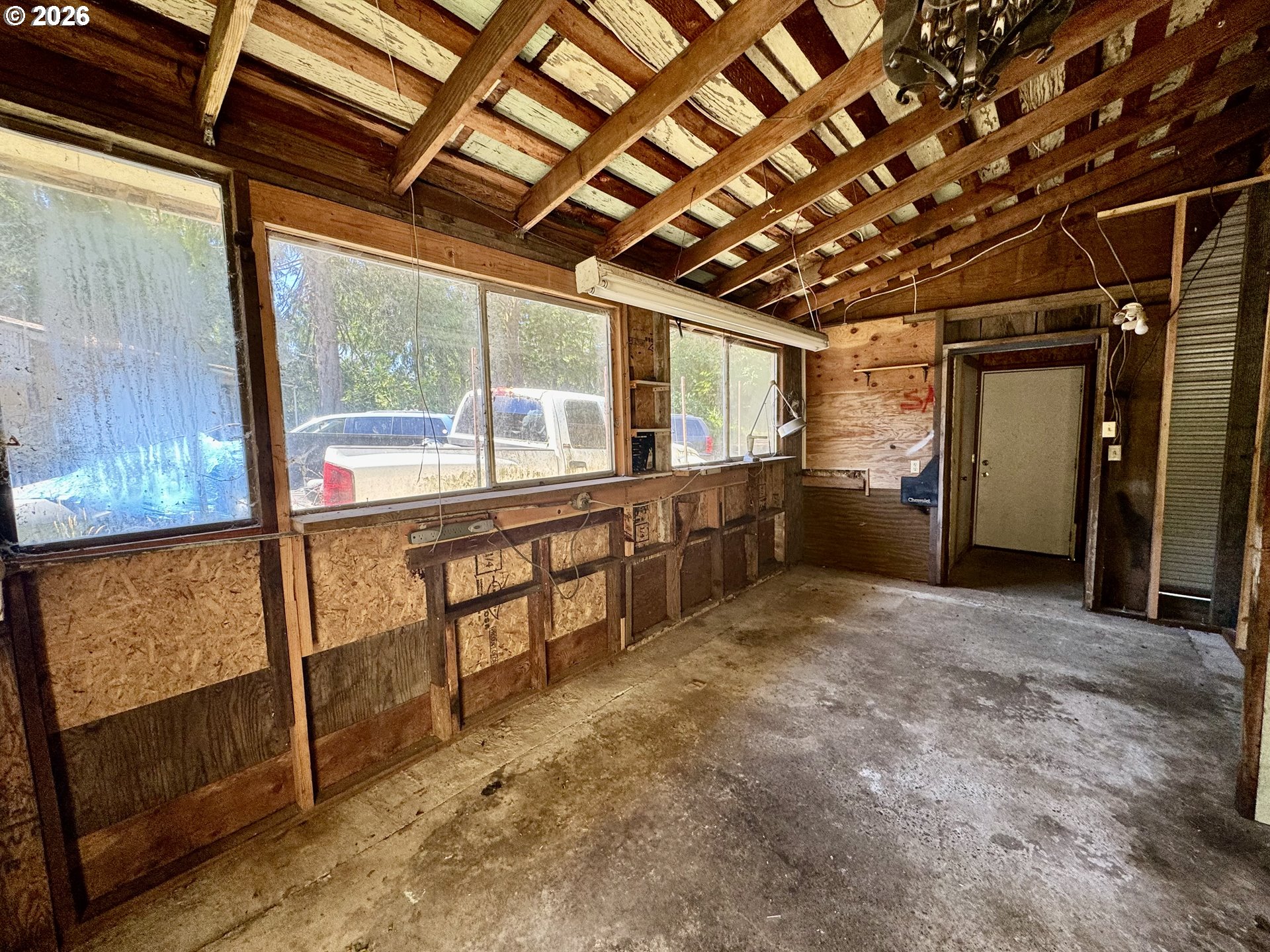 4990 Mitchell Loop Rd Property Photo 37