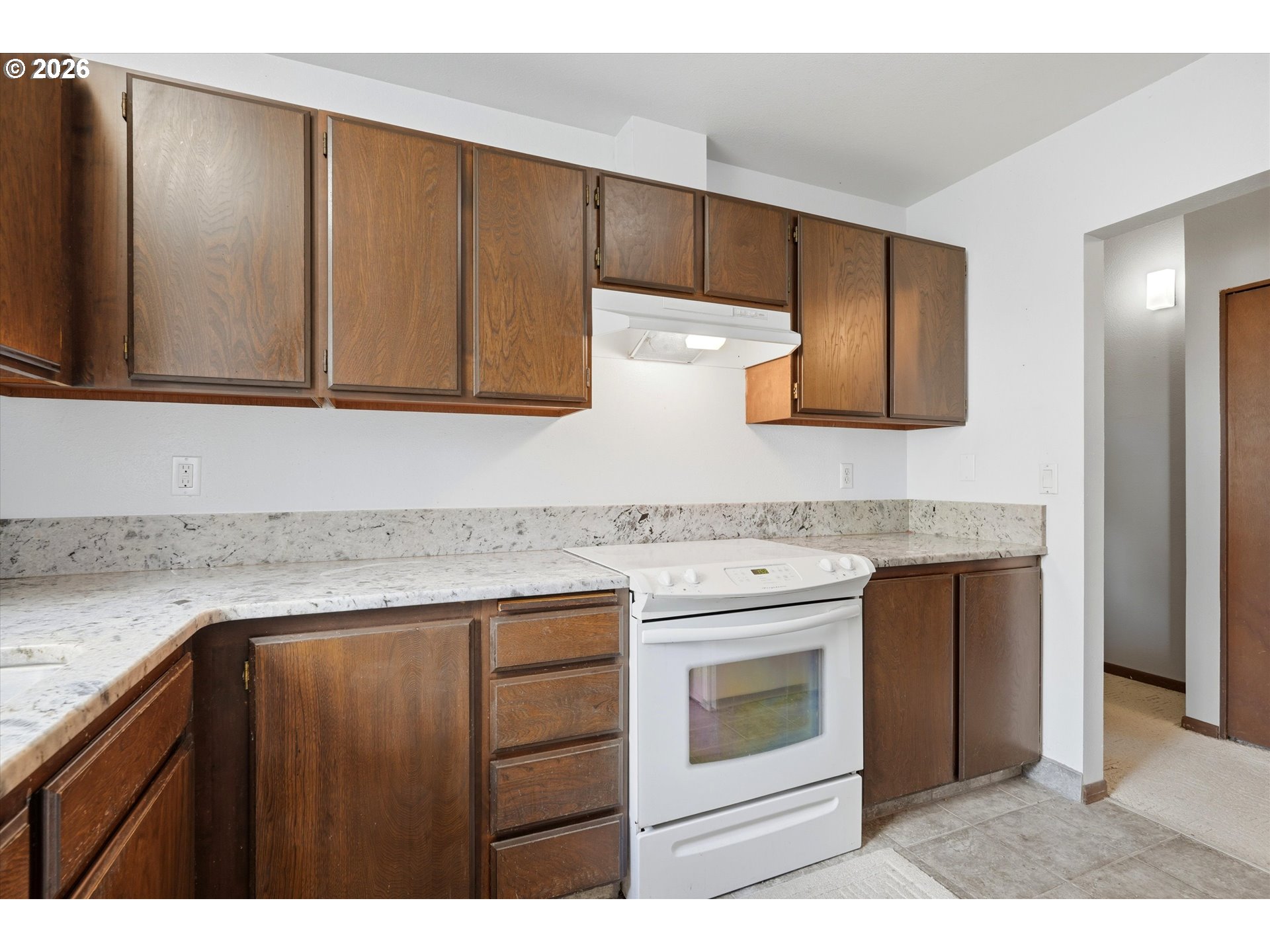 17815 Nw Lakeway Ct Property Photo 10