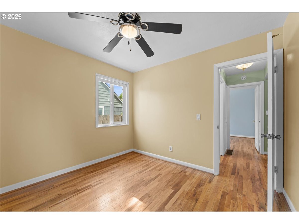 7413 Se Pine St Property Photo 16