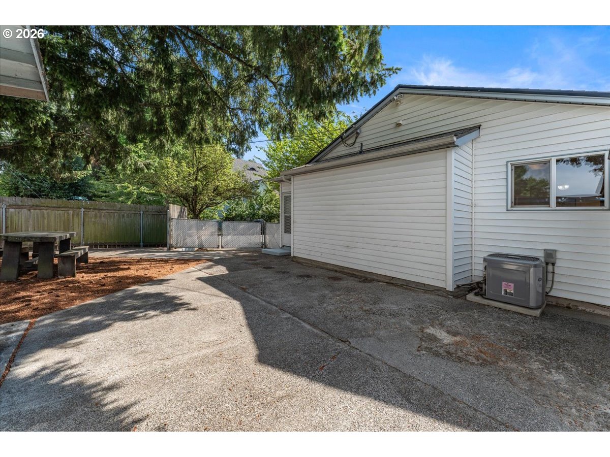 7413 Se Pine St Property Photo 39