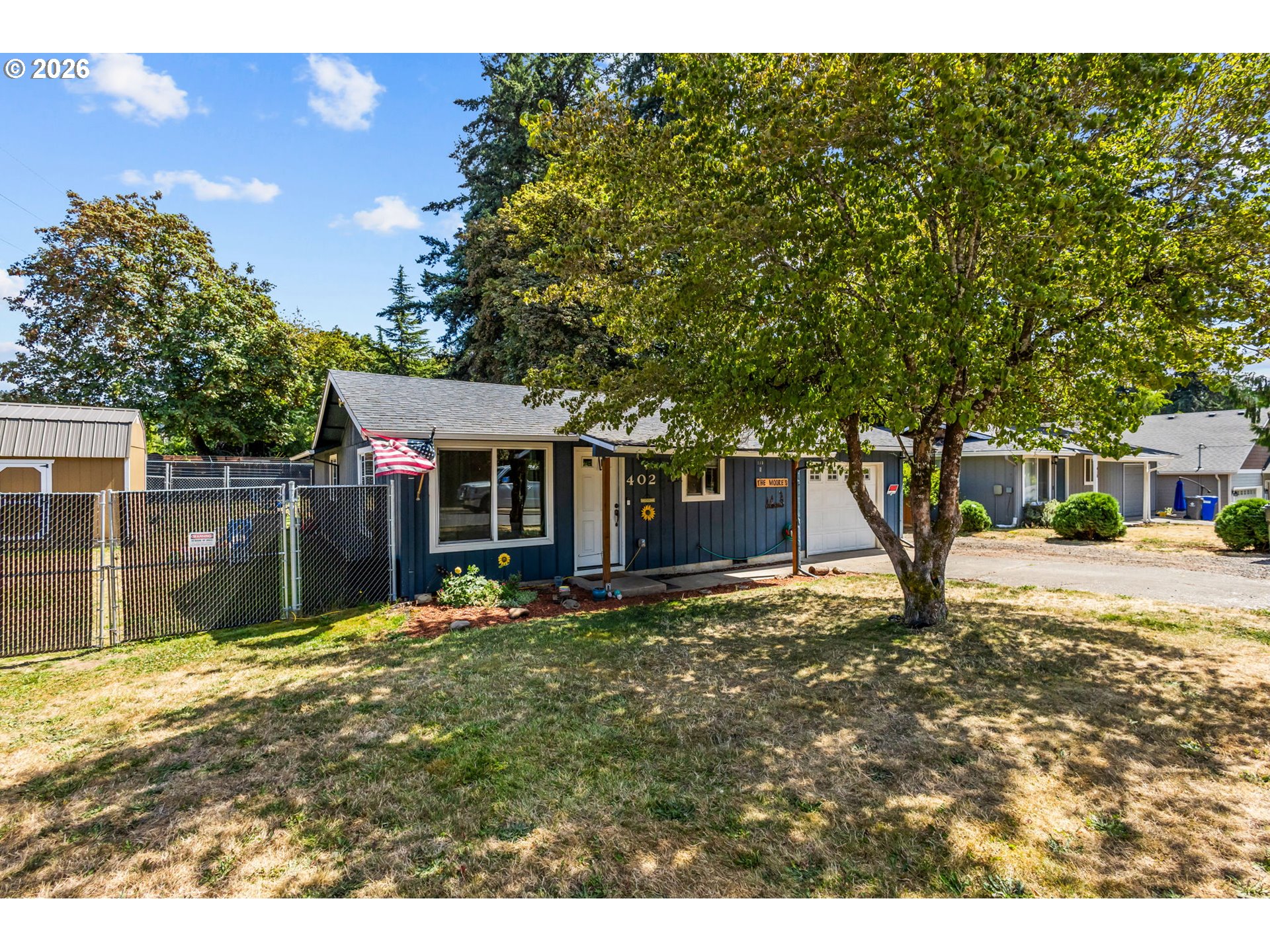 402 SW IVY RD Property Photo 1