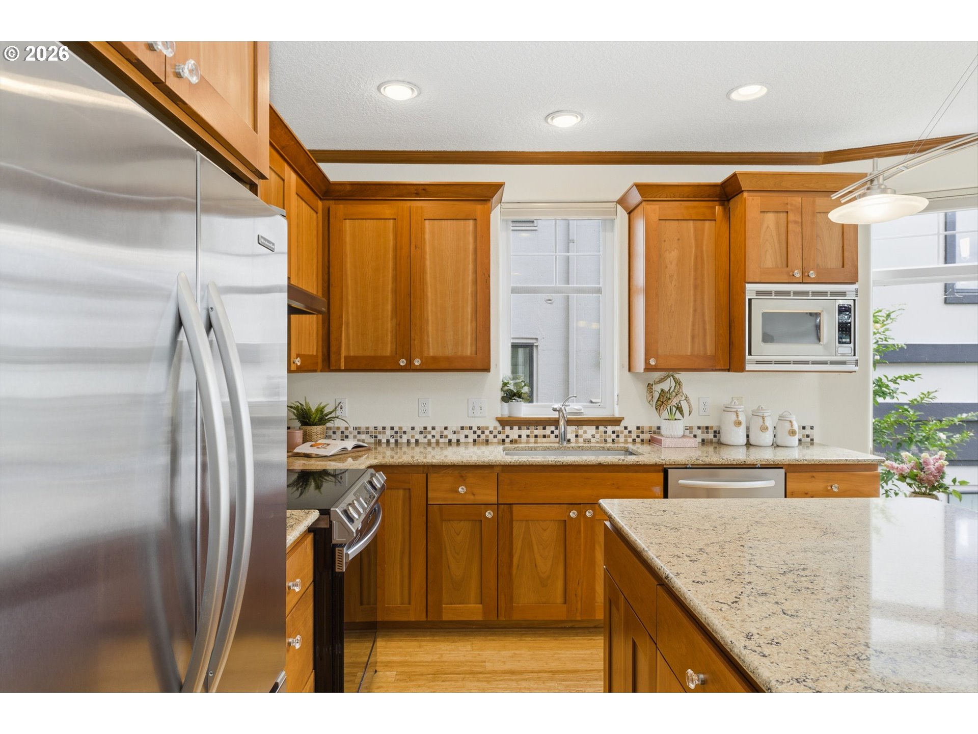123 3rd St Property Photo 13