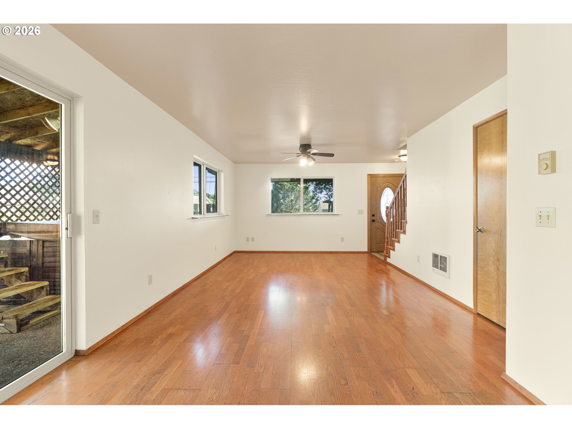 17305 Blueberry Dr Property Photo 6