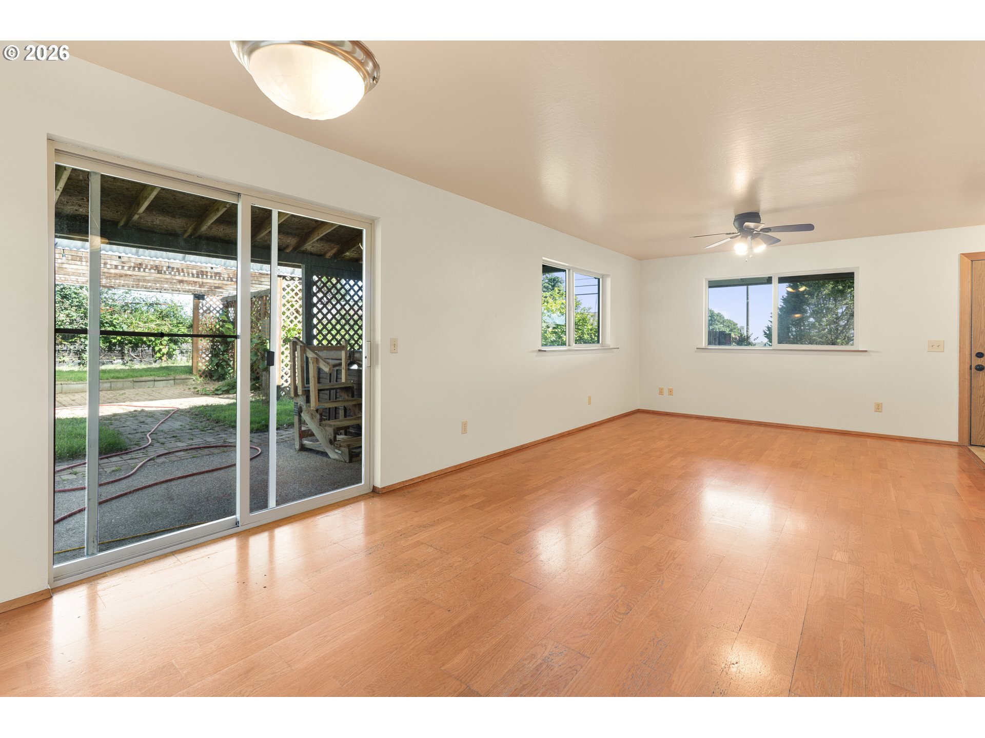 17305 Blueberry Dr Property Photo 8