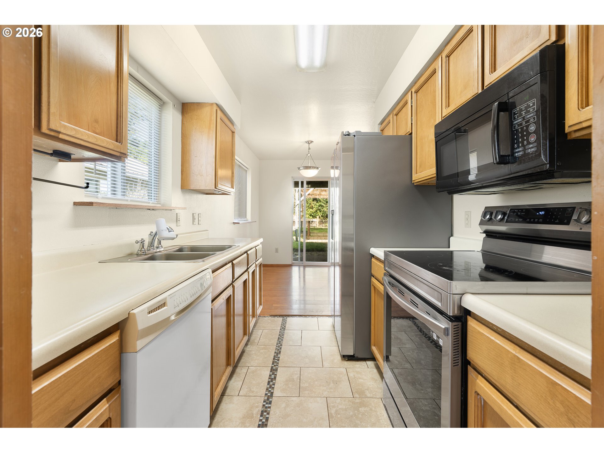 17305 Blueberry Dr Property Photo 10