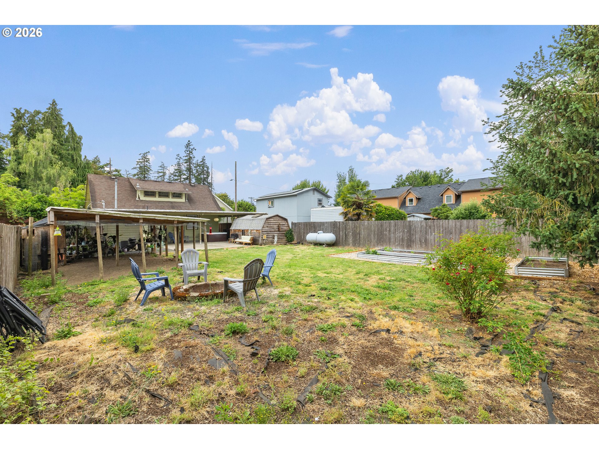 609 4th St Property Photo 28