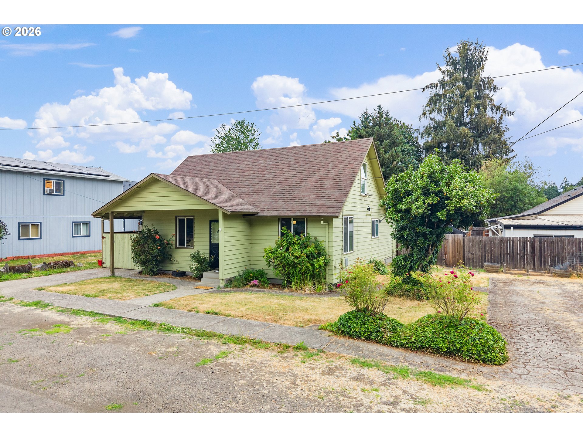 609 4th St Property Photo 44