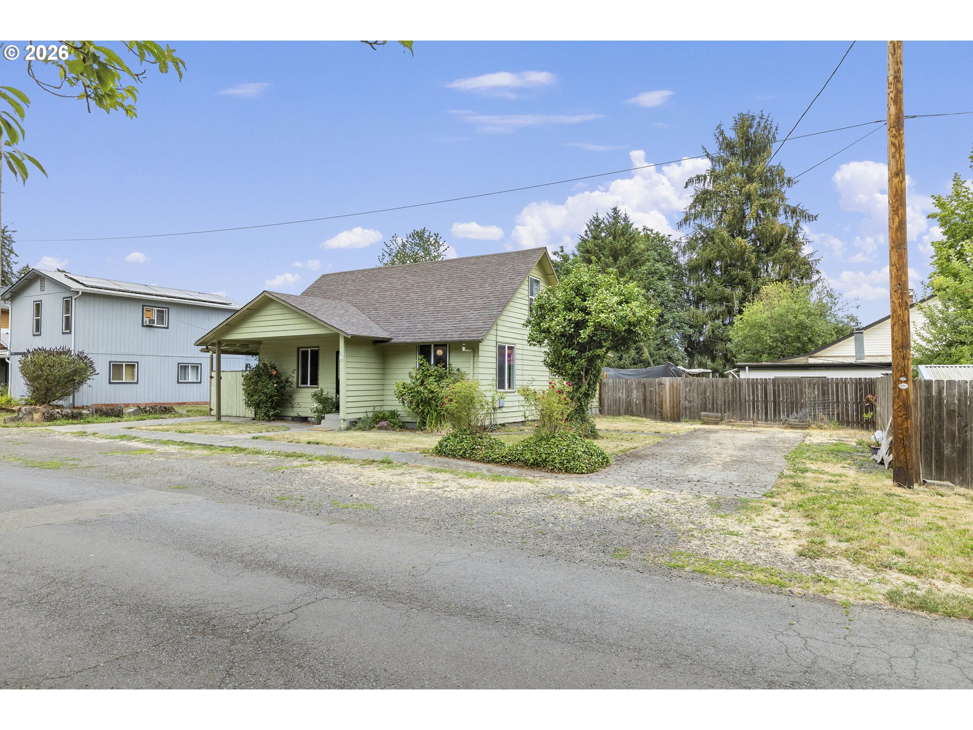 609 4th St Property Photo 45