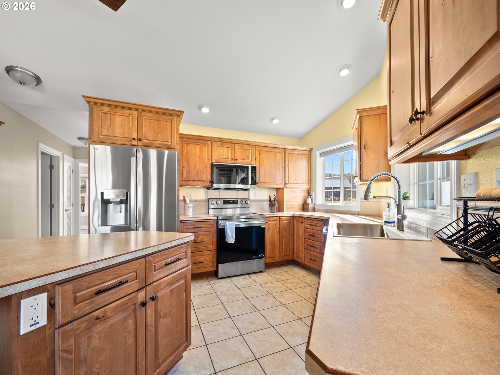 61597 Hwy 237 Property Photo 5