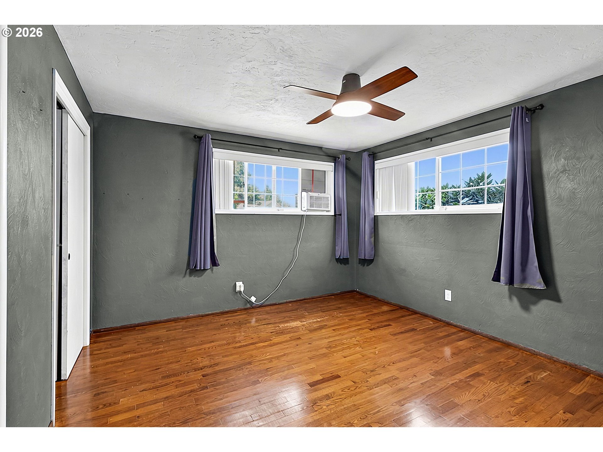 2488 Viewmont Ave Property Photo 18