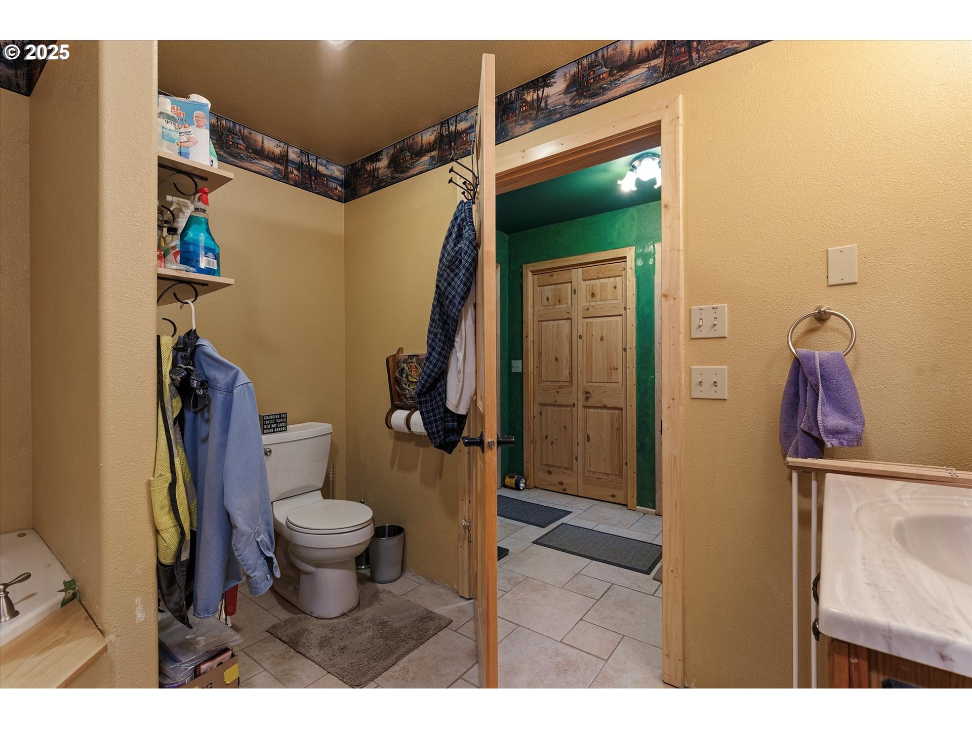 206 Austin St Property Photo 22
