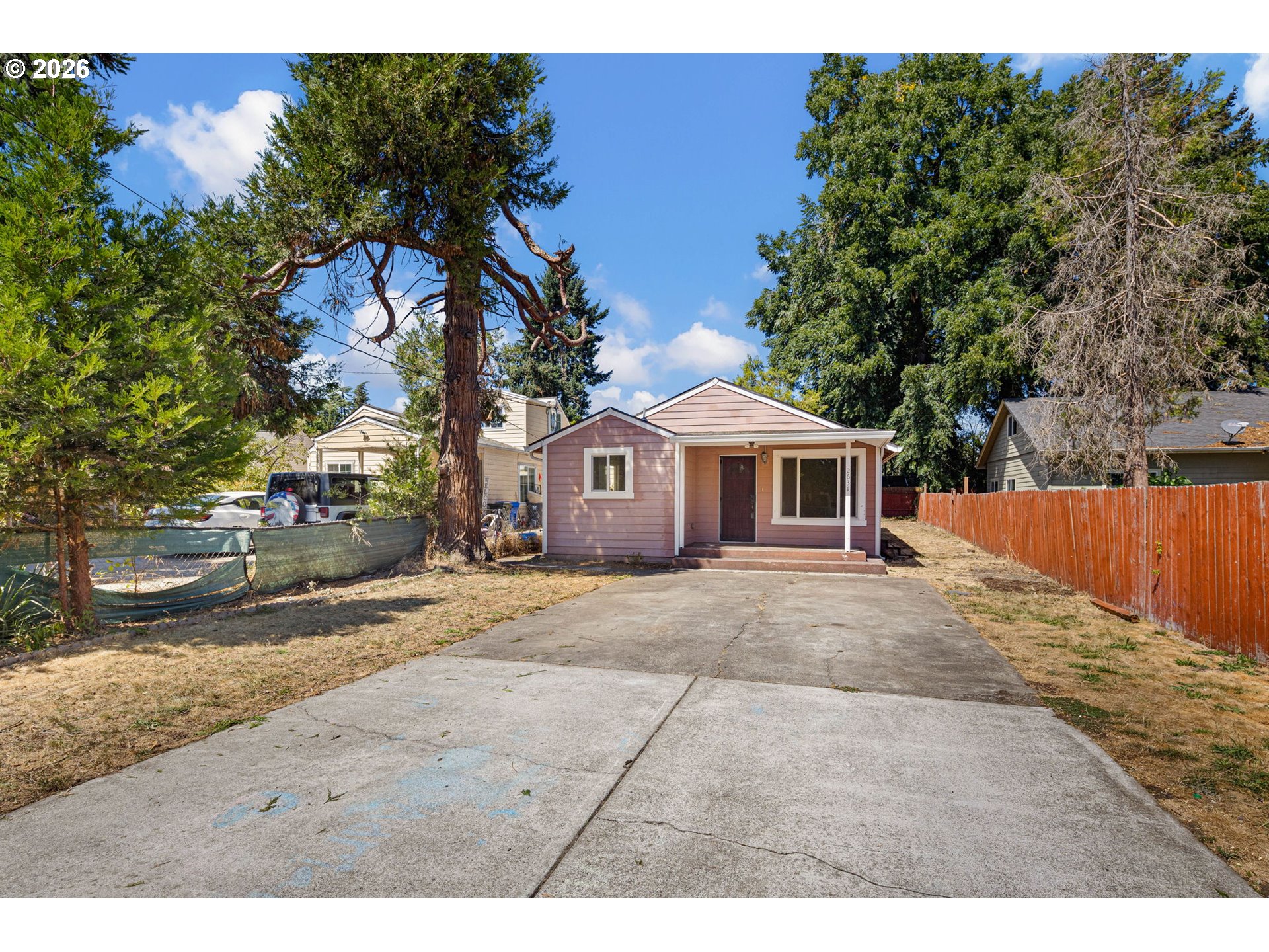 2631 Edison St Property Photo 3