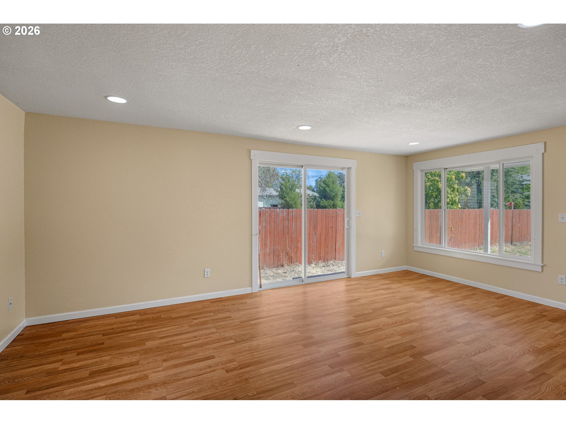 2631 Edison St Property Photo 11
