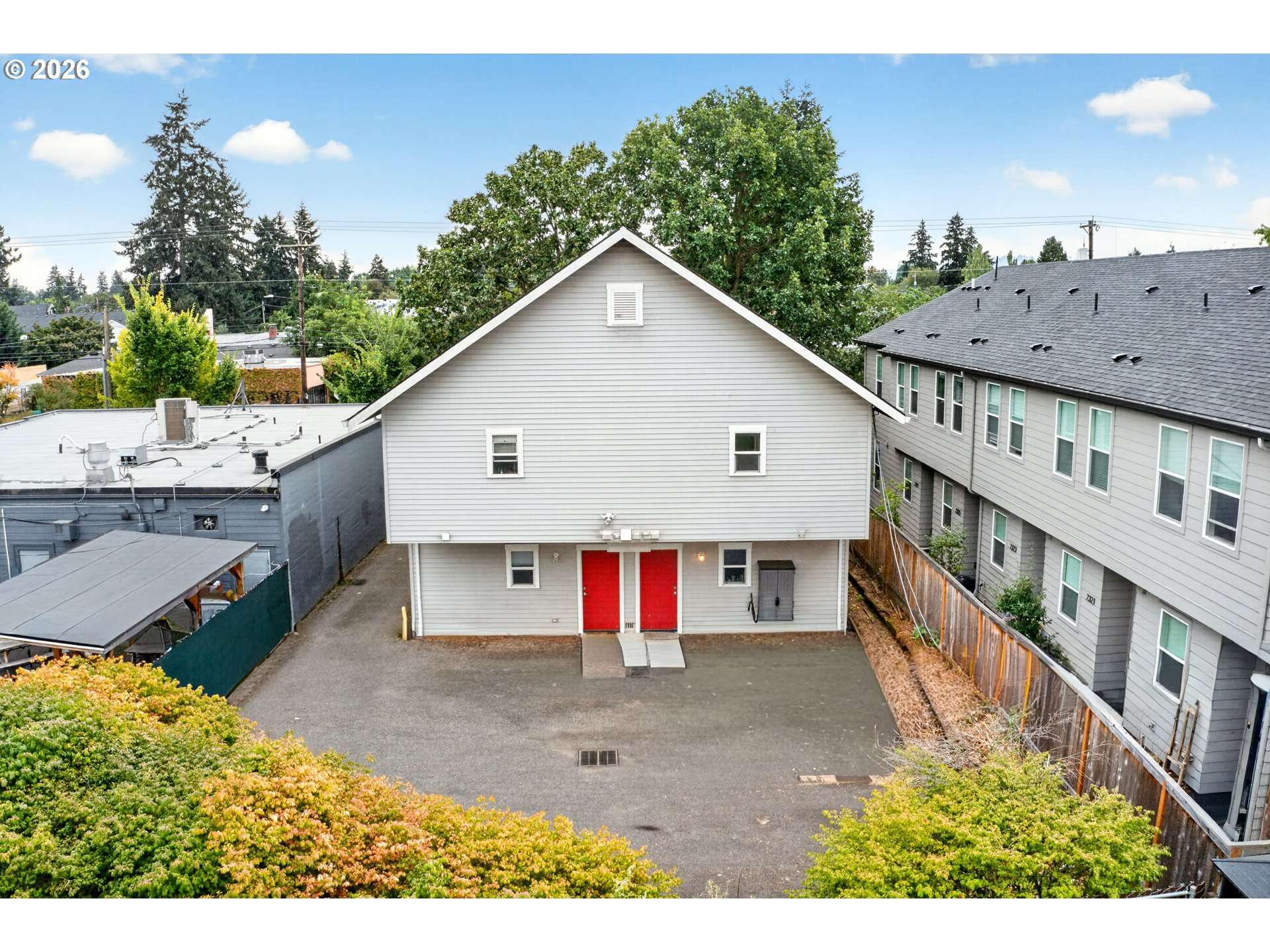 2315 N Lombard St Property Photo 29