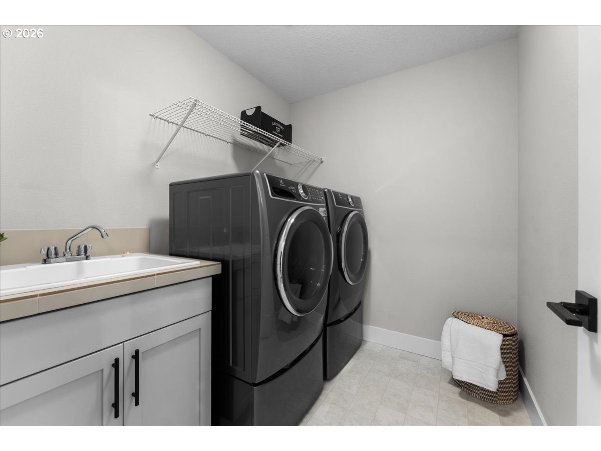 12435 Sw Silvertip St Property Photo 43