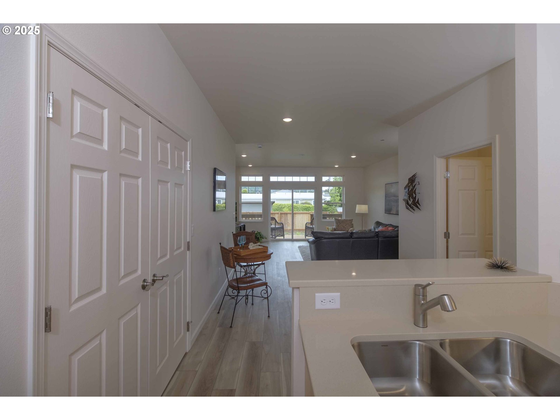 1577 37th St Property Photo 7