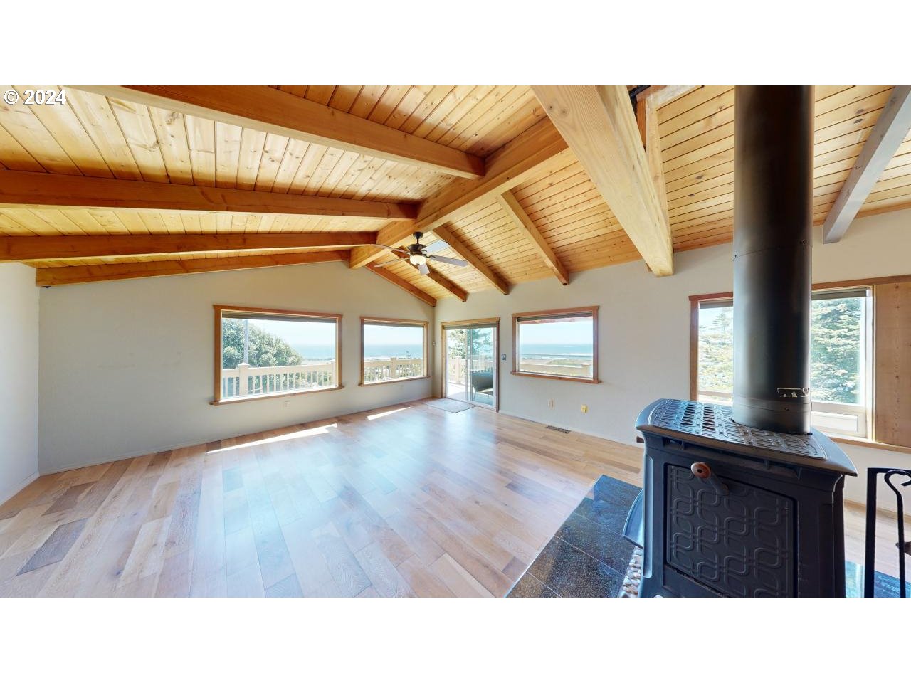 29830 Hound Dog Rd Property Photo 23