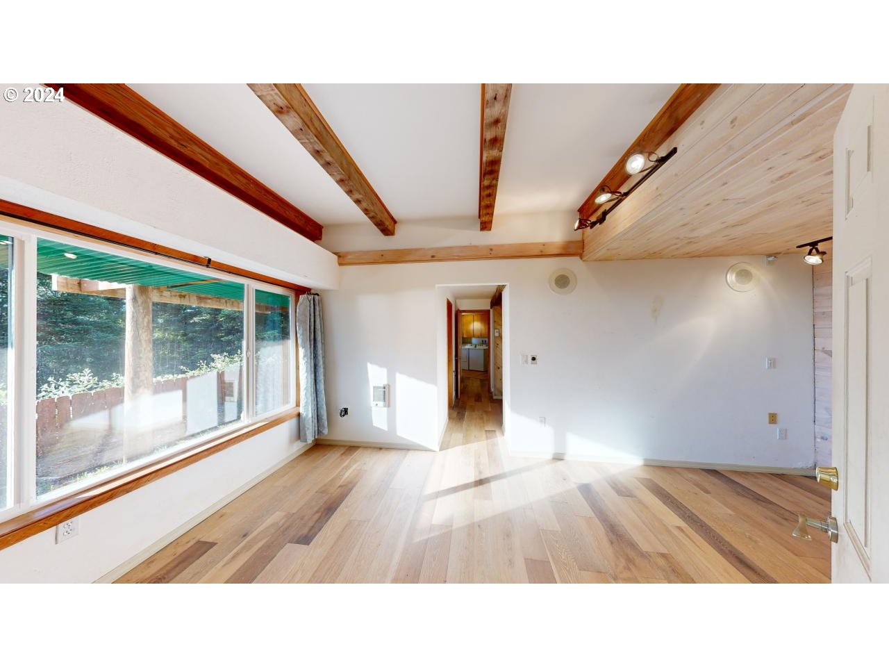 29830 Hound Dog Rd Property Photo 29
