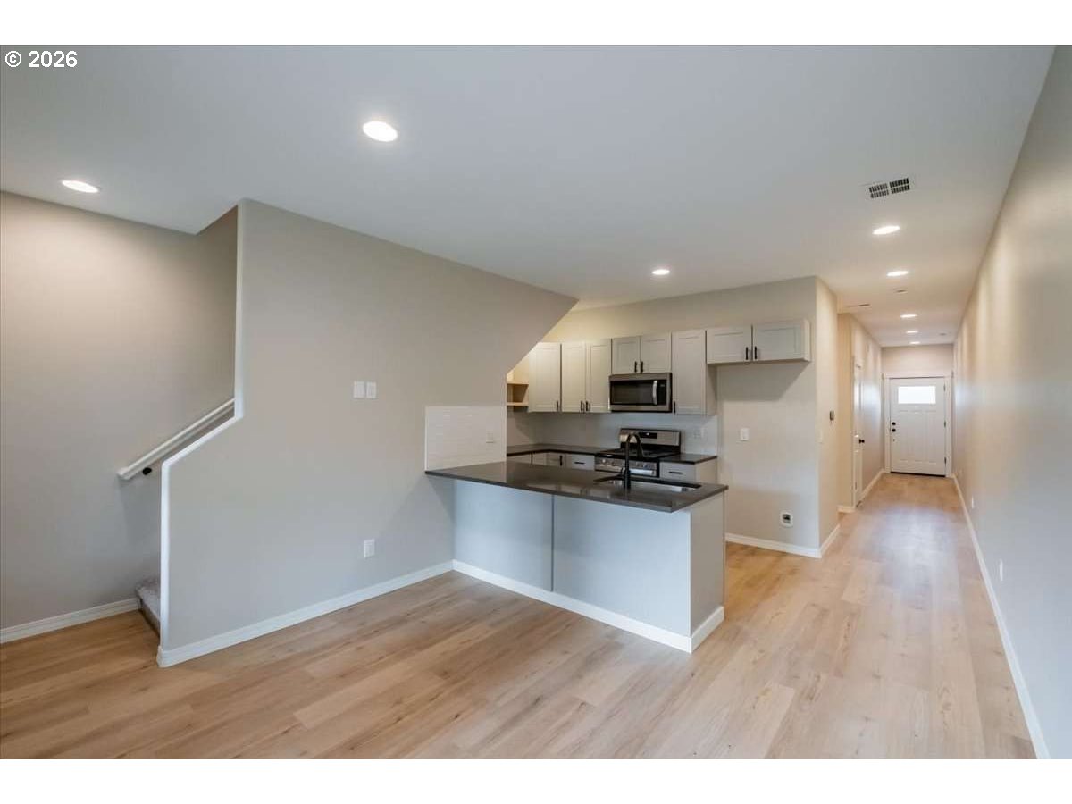 480 S Pine St Property Photo 10