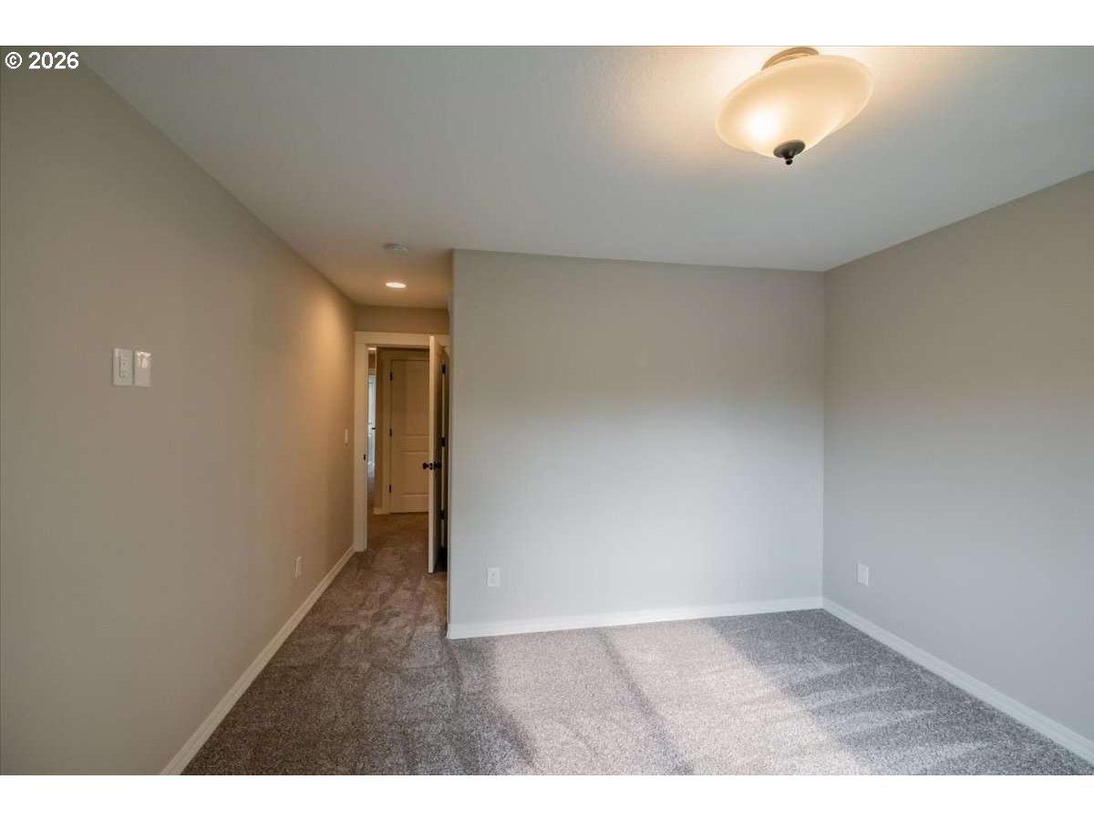 480 S Pine St Property Photo 17