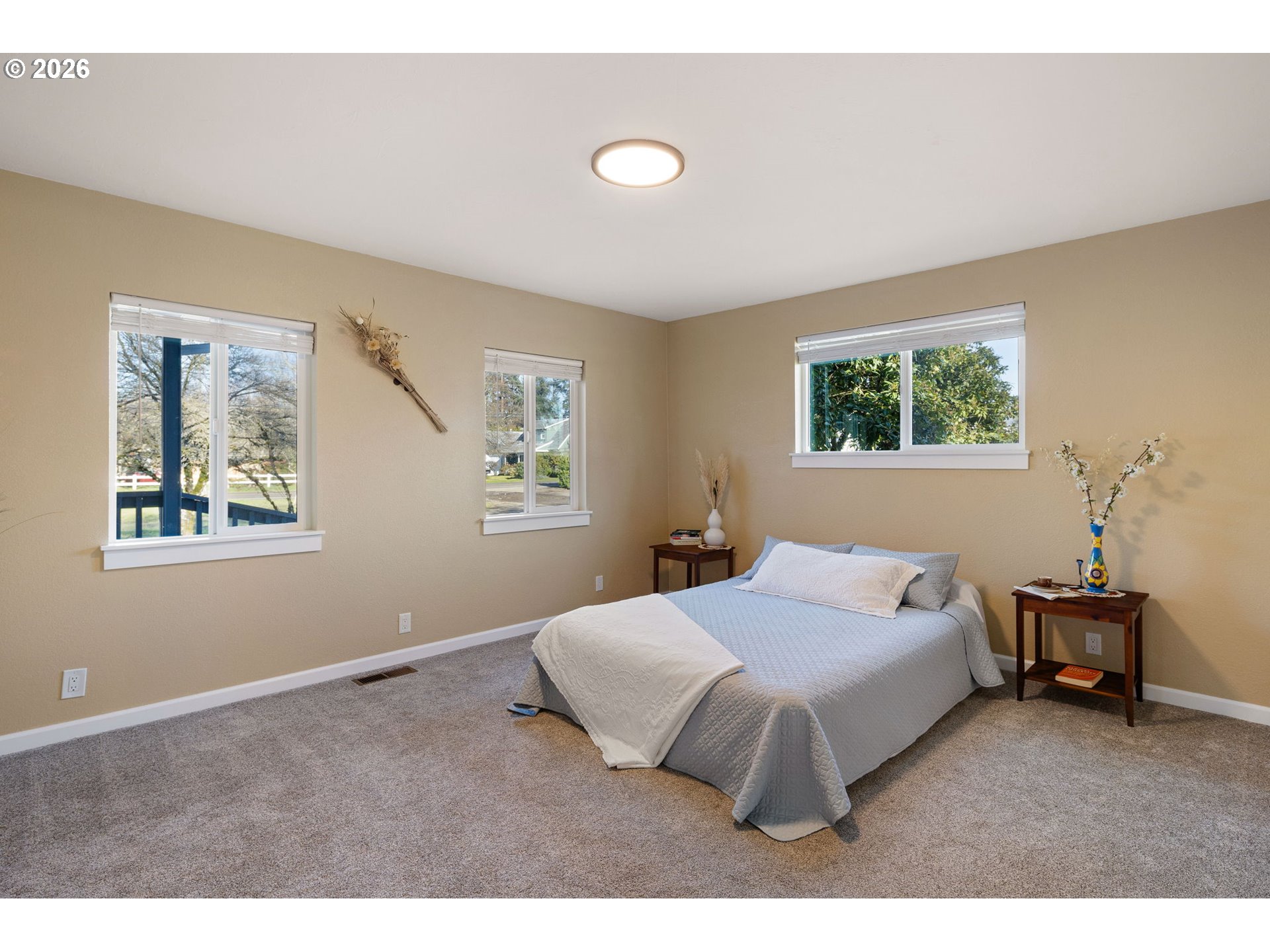 450 Hunsaker Ln Property Photo 19