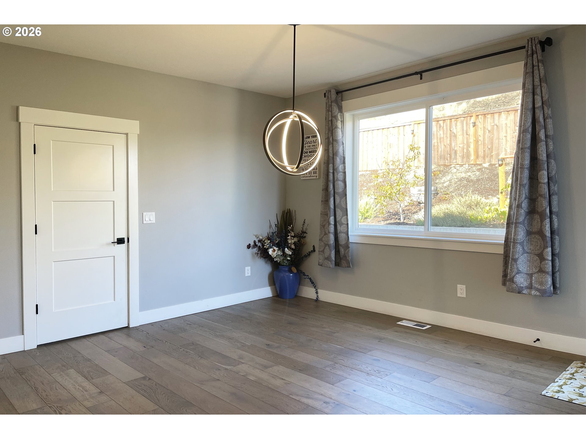 2837 Nw Mt Ashland Ln Property Photo 16