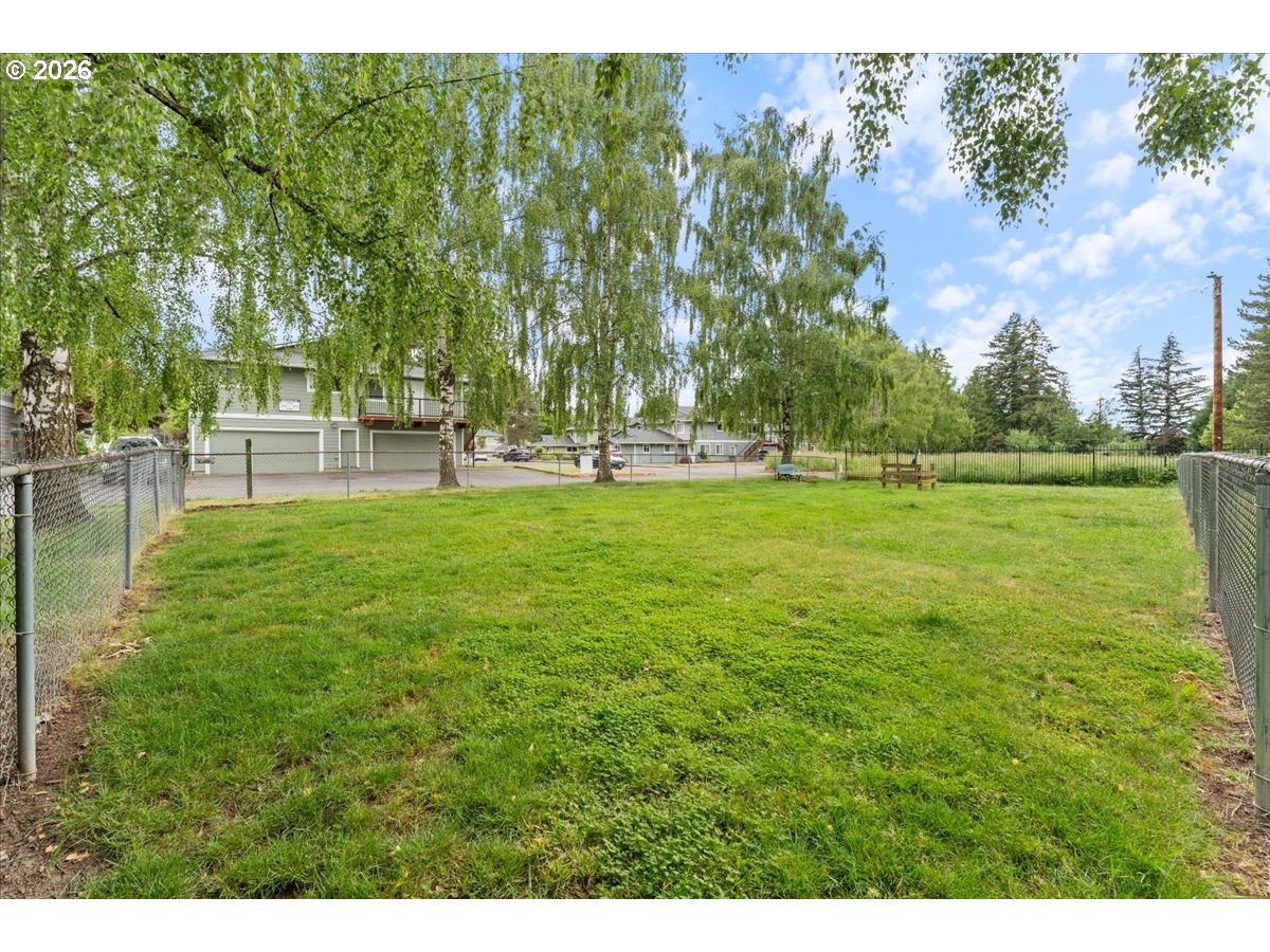1649 Ne Kane Dr Property Photo 22
